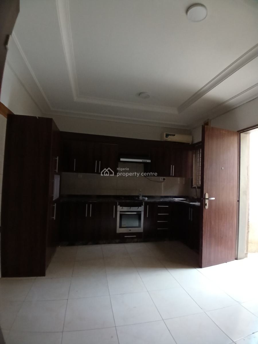 Well Renovated 4 Bedroom Terrace Duplex with 1room Bq, Guzape Abuja Diplomatic Zone, Guzape District, Abuja, Terraced Duplex for Rent
