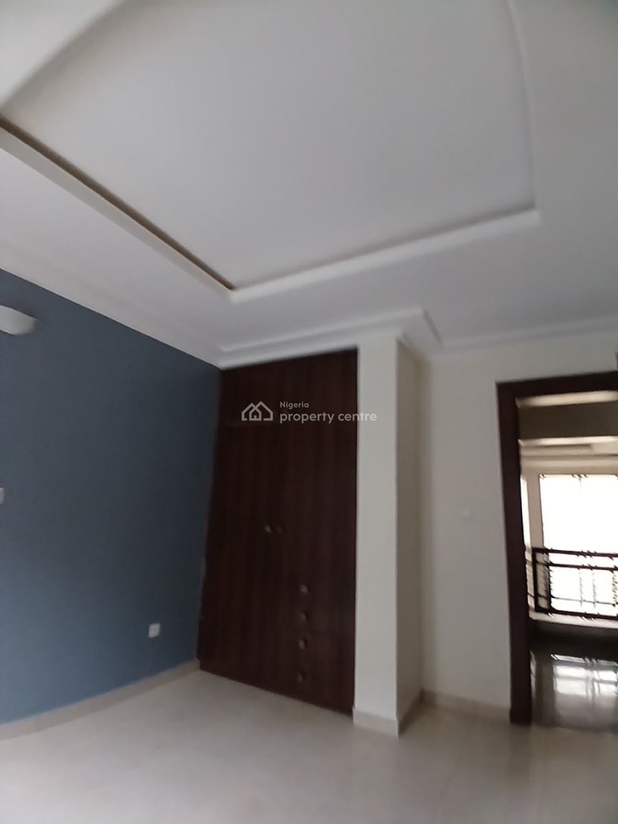 Well Renovated 4 Bedroom Terrace Duplex with 1room Bq, Guzape Abuja Diplomatic Zone, Guzape District, Abuja, Terraced Duplex for Rent