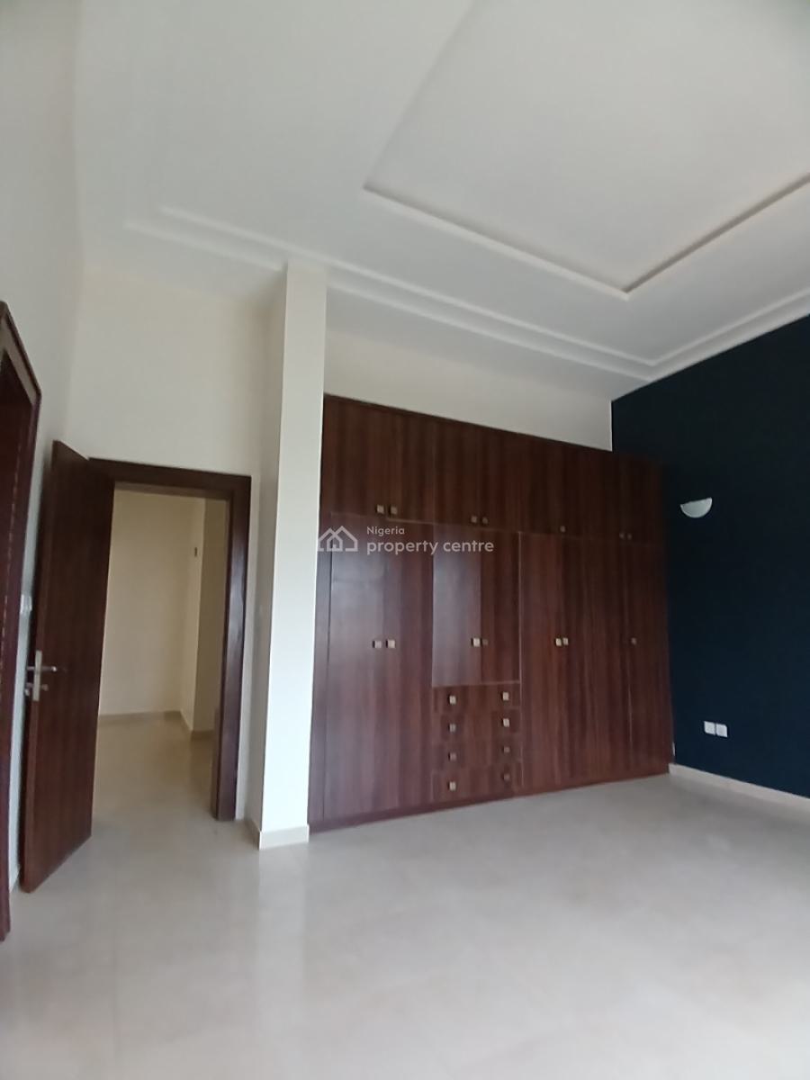 Well Renovated 4 Bedroom Terrace Duplex with 1room Bq, Guzape Abuja Diplomatic Zone, Guzape District, Abuja, Terraced Duplex for Rent