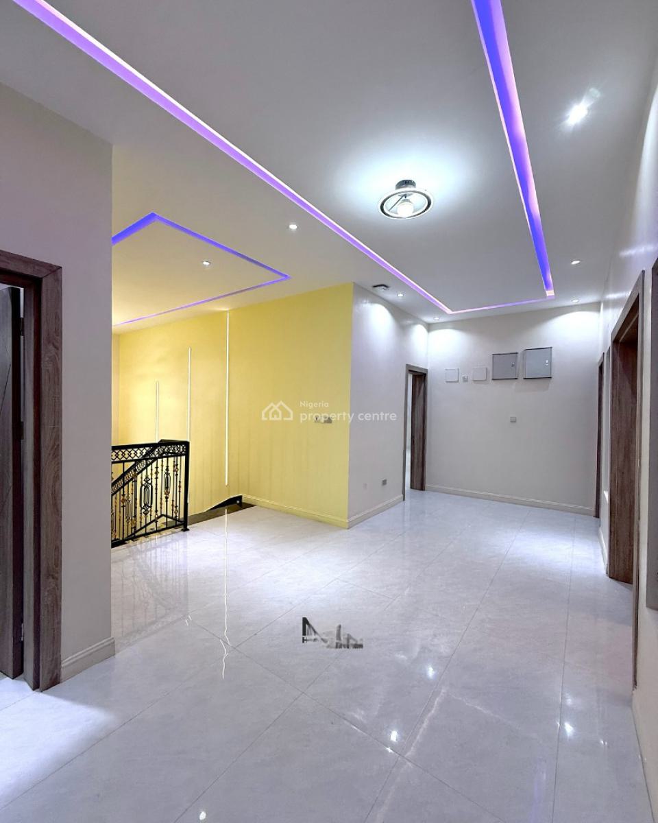 Massive 5 Bedroom Detached Duplex with 2 Bedroom Chalet, Nnpc, Guzape District, Abuja, Detached Duplex for Sale
