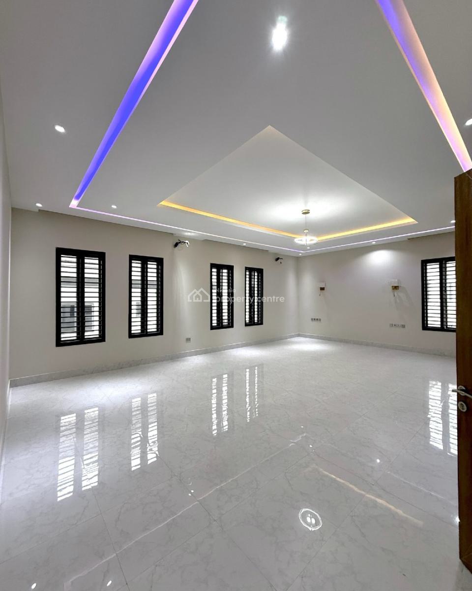 Massive 5 Bedroom Detached Duplex with 2 Bedroom Chalet, Nnpc, Guzape District, Abuja, Detached Duplex for Sale