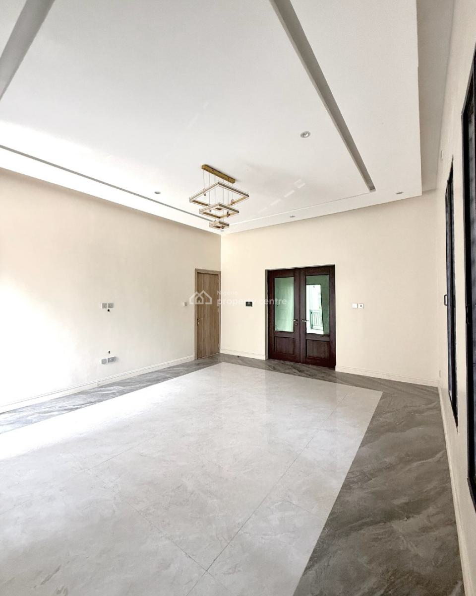 Massive 5 Bedroom Detached Duplex with 2 Bedroom Chalet, Nnpc, Guzape District, Abuja, Detached Duplex for Sale
