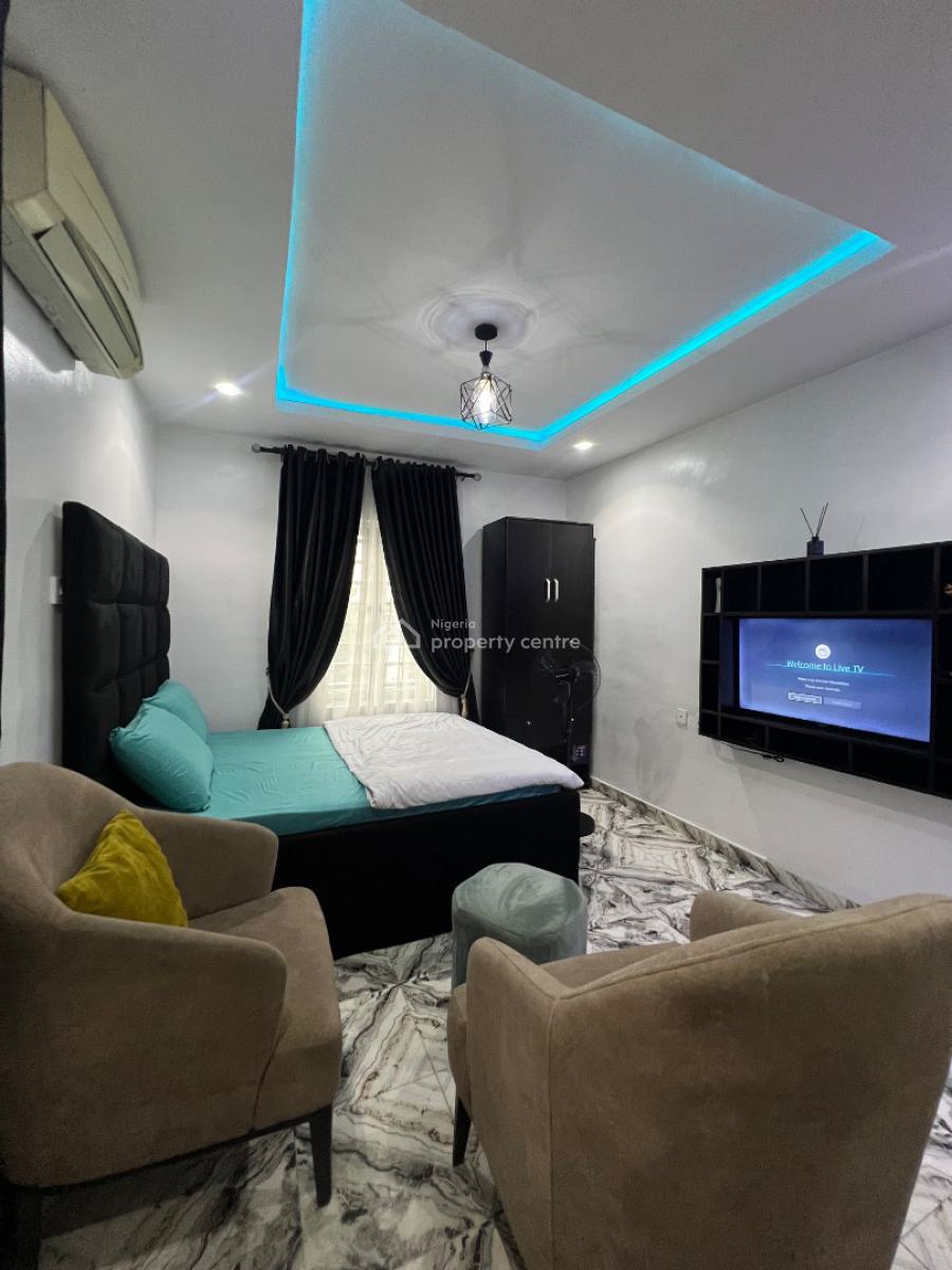 Well Furnished Spacious Studio Apartment, Jibowu, Yaba, Lagos, Self Contain (single Rooms) Short Let