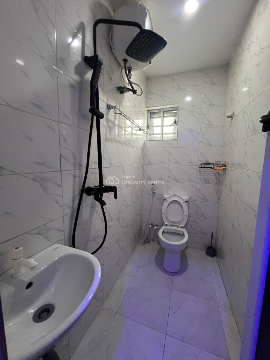 Well Furnished Spacious Studio Apartment, Jibowu, Yaba, Lagos, Self Contain (single Rooms) Short Let