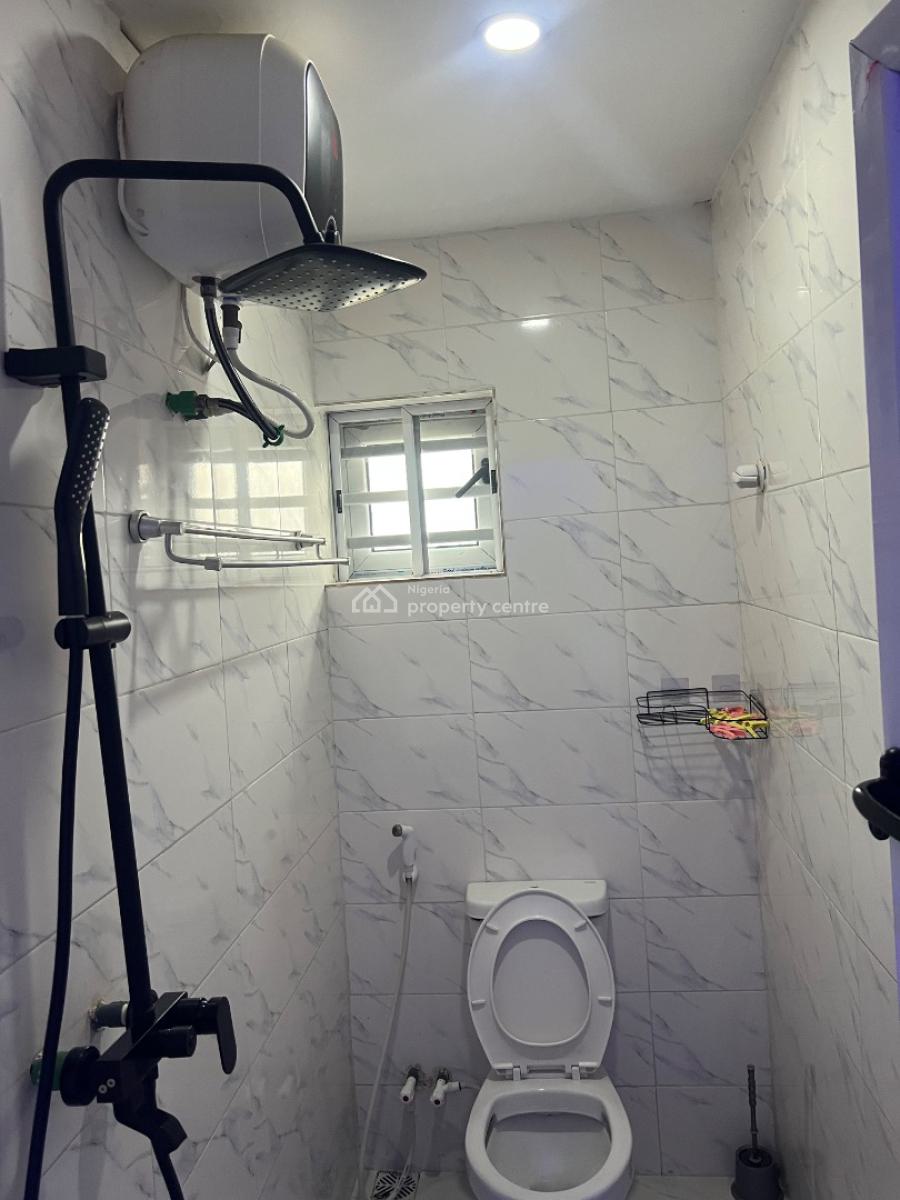 Well Furnished Spacious Studio Apartment, Jibowu, Yaba, Lagos, Self Contain (single Rooms) Short Let
