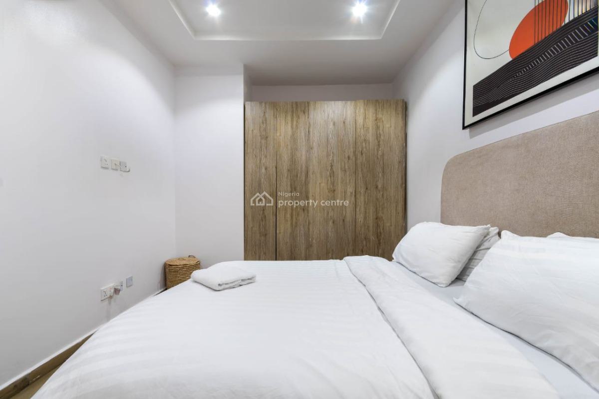 Tastefully Furnished 1 Bedroom Apartment with Gym and Swimming, Lekki Phase 1, Lekki, Lagos, Mini Flat (room and Parlour) Short Let