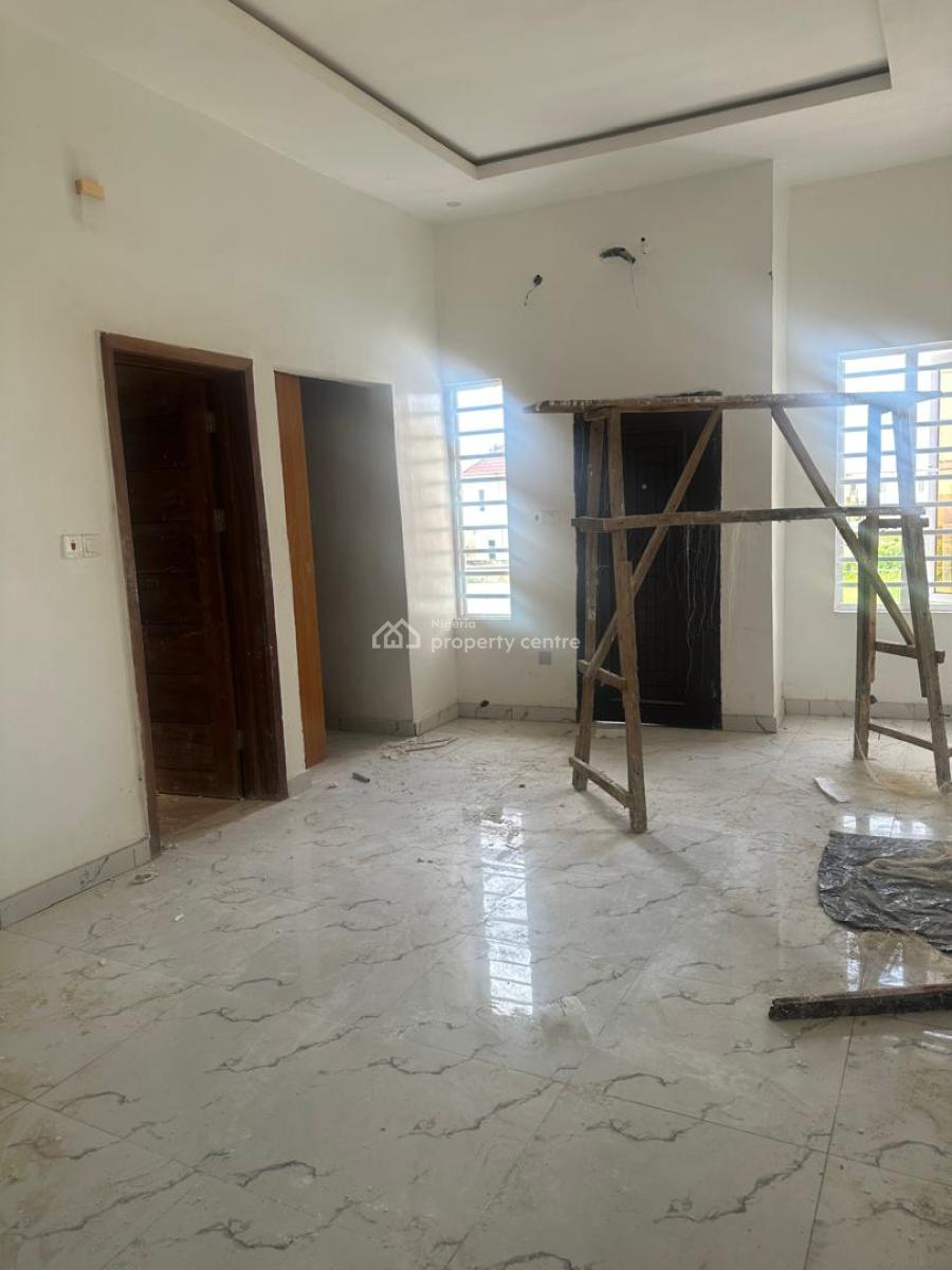Rooms in a Shared Apartment, Mobile Road, Ilaje, Ajah, Lagos, Flat / Apartment for Rent