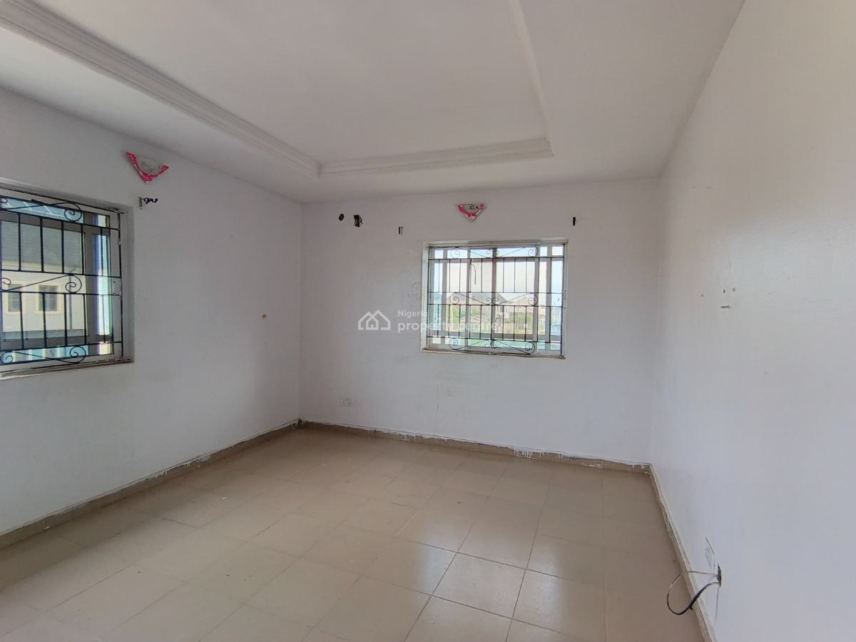 2 Bedroom Flat, Ebute Igbogbo Road, Ebute, Ikorodu, Lagos, Flat / Apartment for Rent