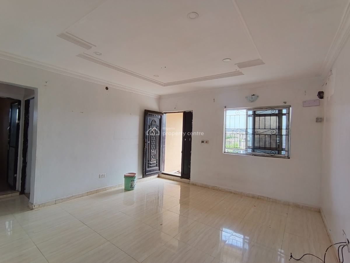 2 Bedroom Flat, Ebute Igbogbo Road, Ebute, Ikorodu, Lagos, Flat / Apartment for Rent