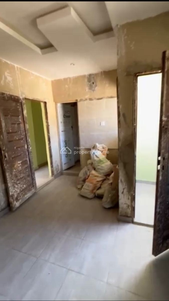 Brand New Self Contain with Balcony in a Prime Location, Abule Oja, Yaba, Lagos, Self Contain (single Rooms) for Rent