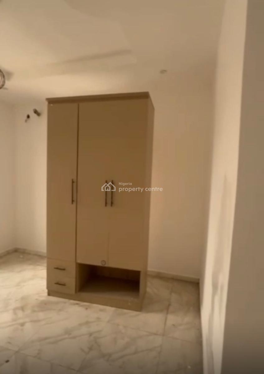 a Brand New Spacious 2 Bedroom in a Prime Location., Orchid, Lekki, Lagos, Flat / Apartment for Rent
