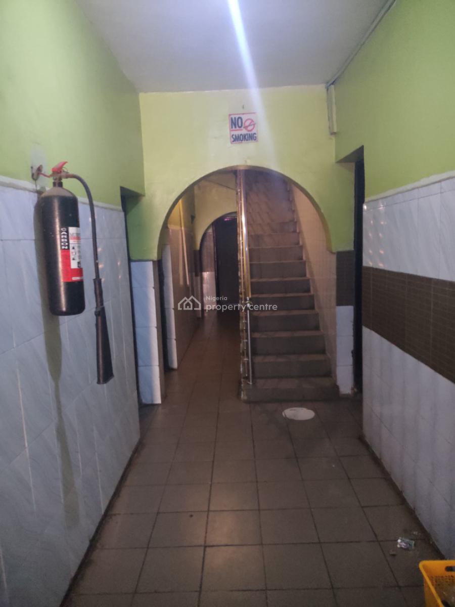 Hotel Giveaway, Ogudu Road, Ogudu, Lagos, Hotel / Guest House for Sale