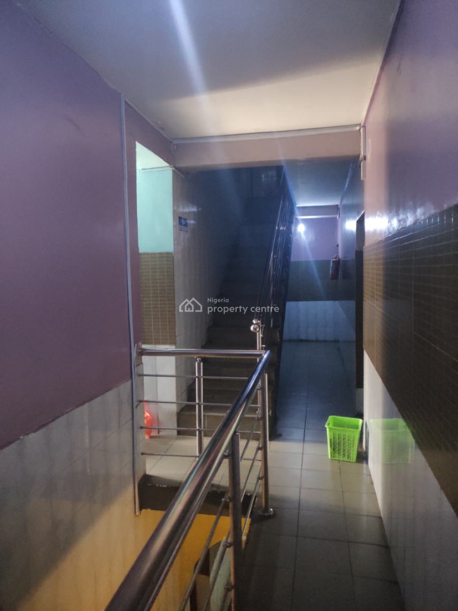 Hotel Giveaway, Ogudu Road, Ogudu, Lagos, Hotel / Guest House for Sale
