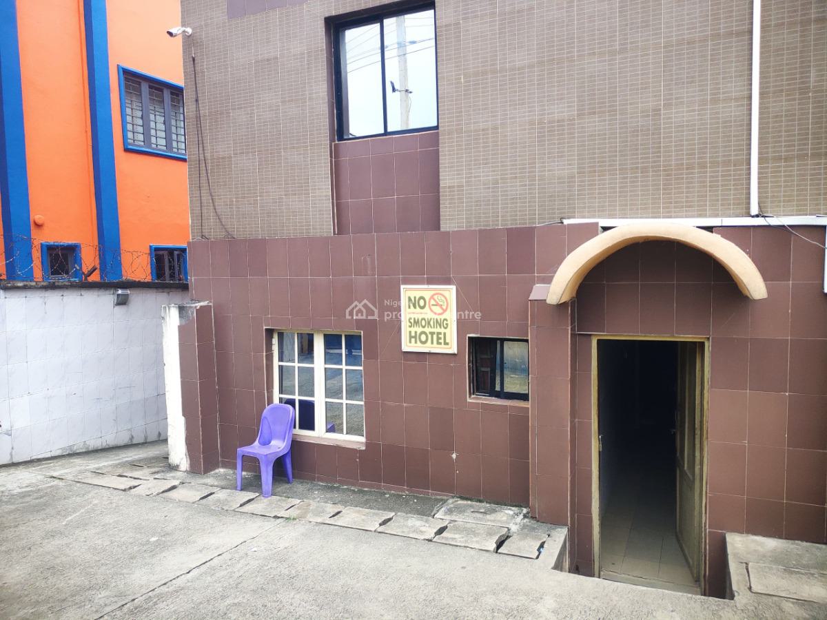 Hotel Giveaway, Ogudu Road, Ogudu, Lagos, Hotel / Guest House for Sale