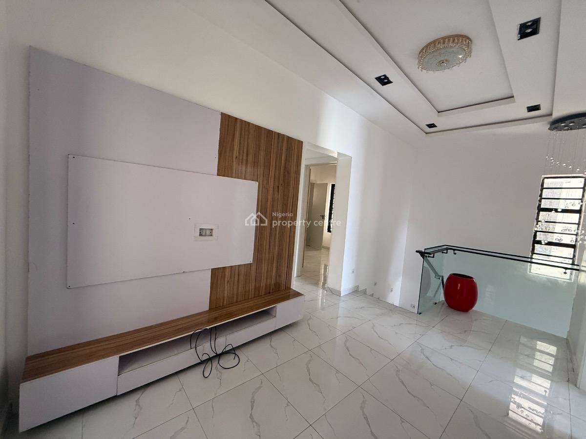 4 Bedroom Fully Detached Duplex with Bq for Distress, Lekki Palm City Estate, Ajah, Lagos, Detached Duplex for Sale