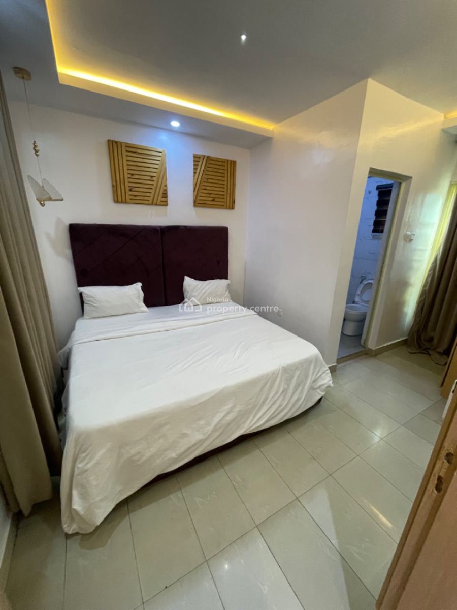 Luxury One Apartment with Snooker Board & Swimming Pool, Victoria Island, Oniru, Victoria Island (vi), Lagos, Flat / Apartment Short Let