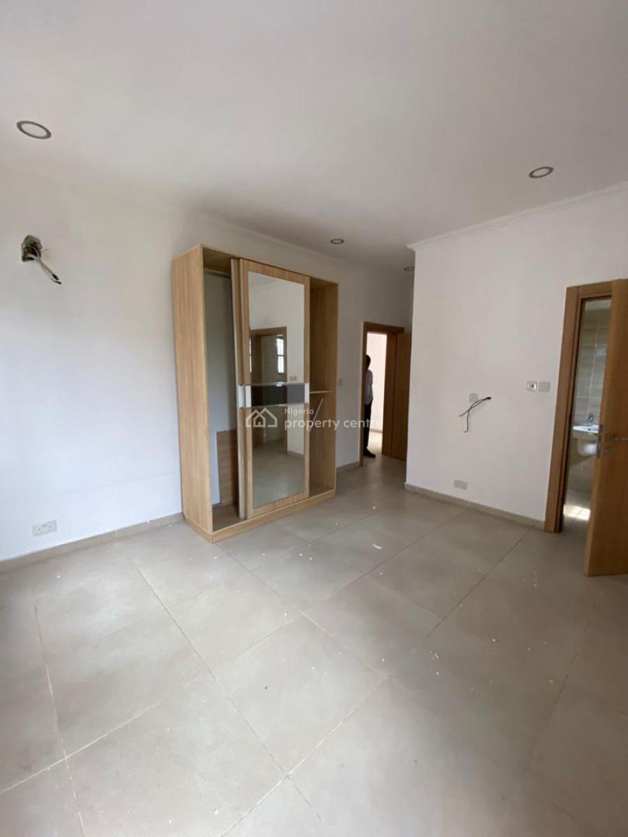 4 Bedroom Semi-detached Duplex with Boys Quarters, Lekki Phase 1, Lekki, Lagos, Semi-detached Duplex for Rent