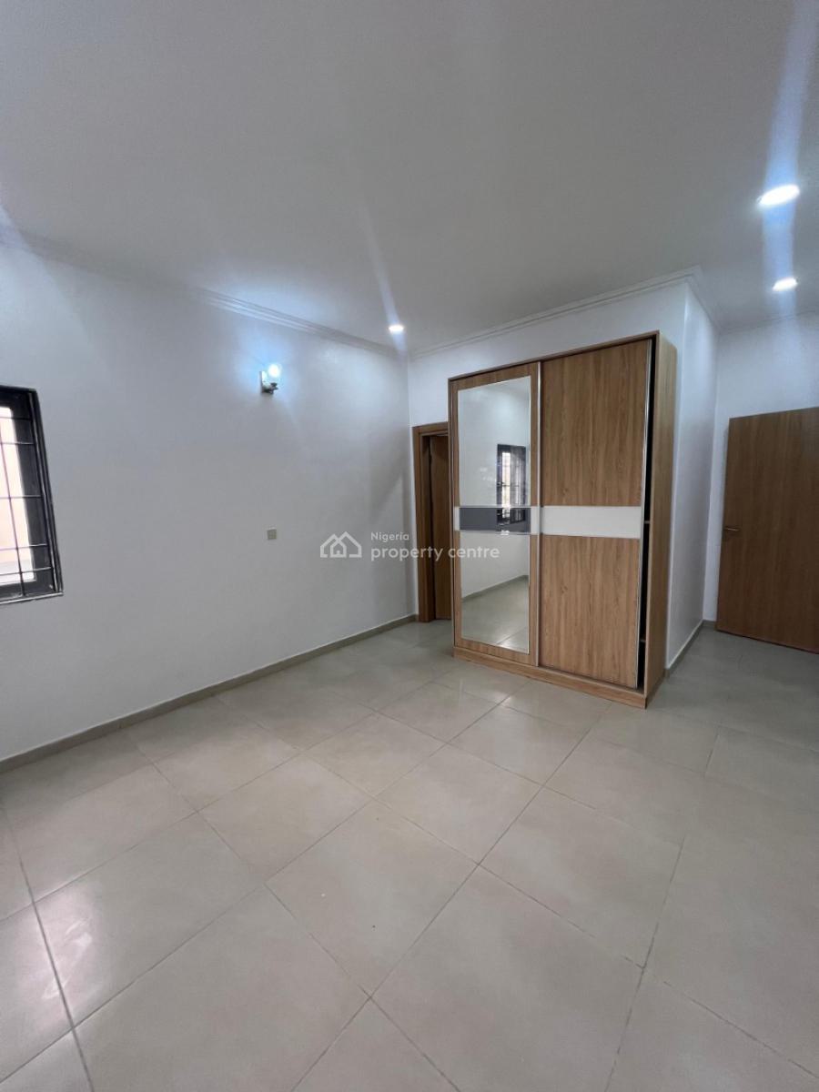 4 Bedroom Semi-detached Duplex with Boys Quarters, Lekki Phase 1, Lekki, Lagos, Semi-detached Duplex for Rent