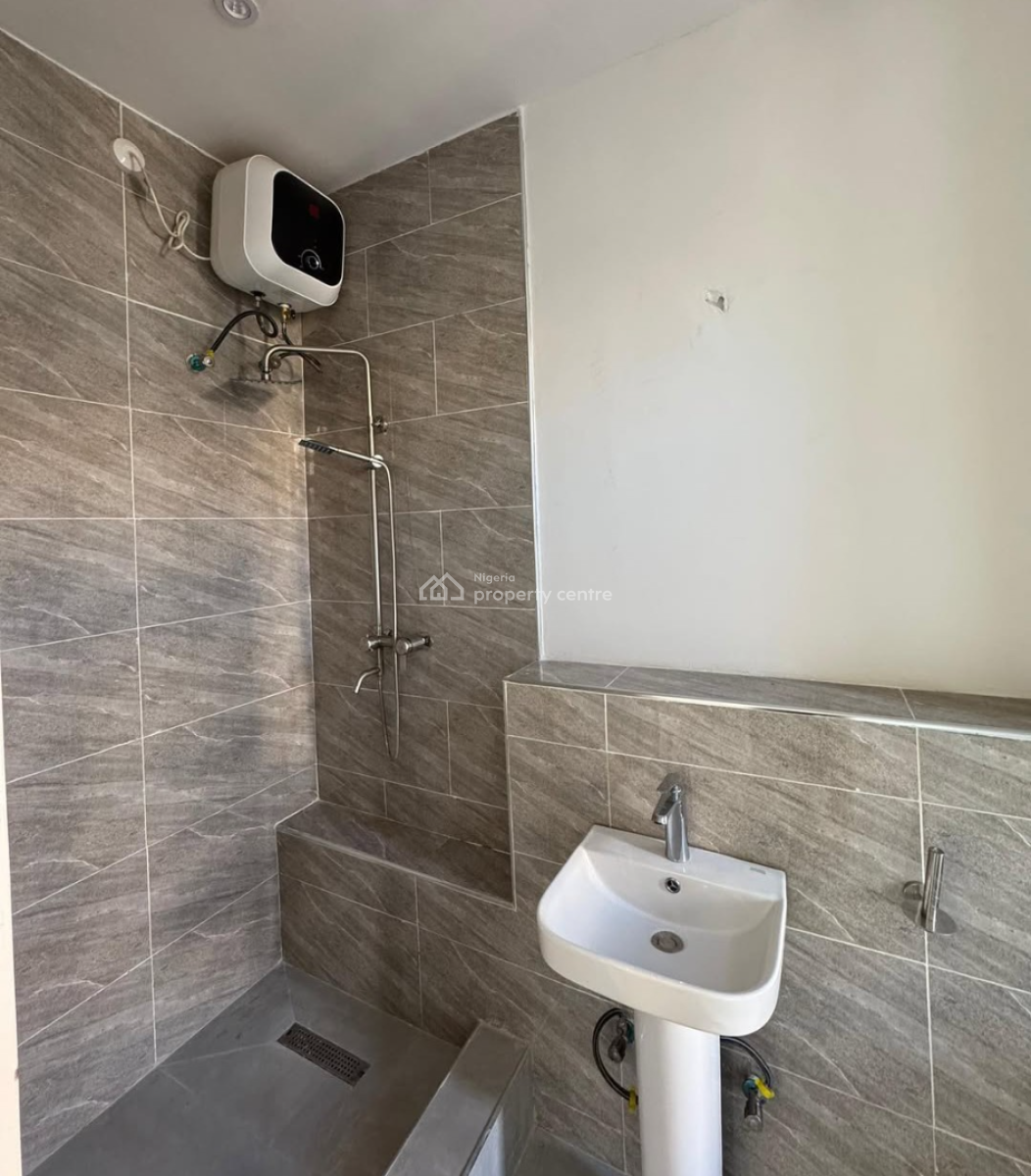 Spacious Fully Service 4 Bedroom Terrace Duplex with Bq, By Bis, Ikate Elegushi, Lekki, Lagos, Terraced Duplex for Rent