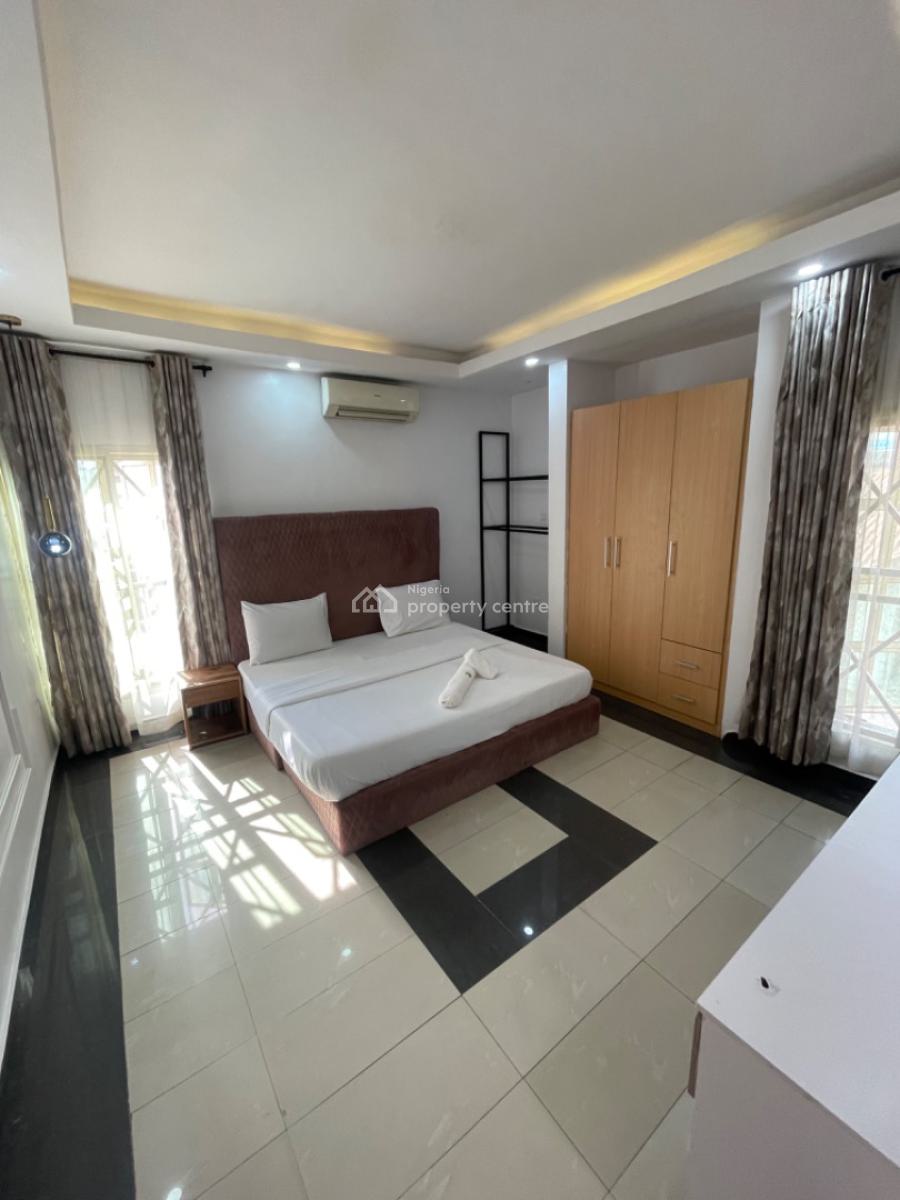 Luxury One   Apartment with Snooker Board & Swimming Pool, V.i, Victoria Island (vi), Lagos, Flat / Apartment Short Let