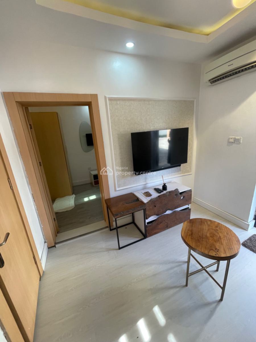 Luxury (studio) Apartment with Snooker Board & Swimming Pool, V.i, Oniru, Victoria Island (vi), Lagos, Flat / Apartment Short Let