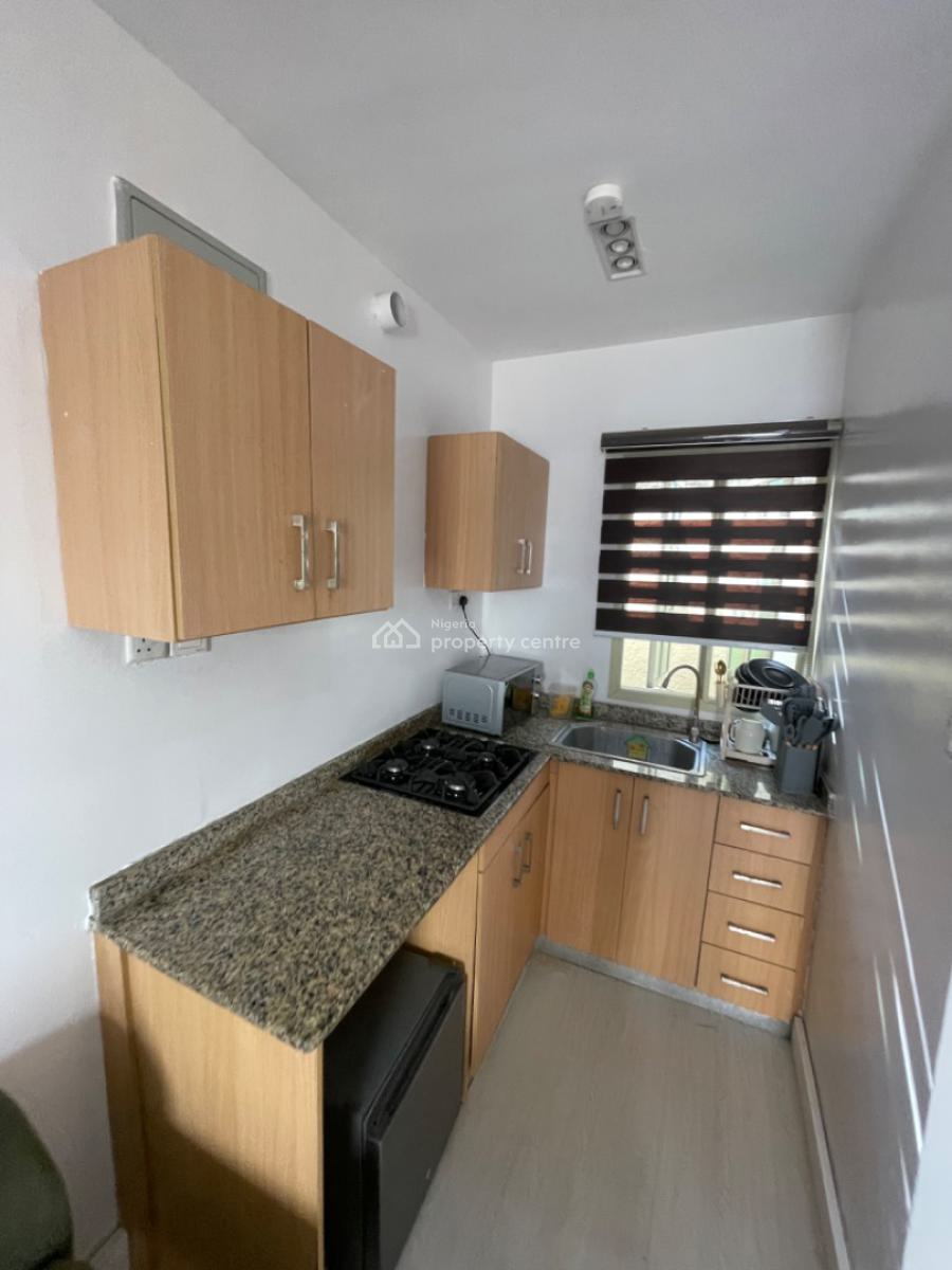 Luxury (studio) Apartment with Snooker Board & Swimming Pool, V.i, Oniru, Victoria Island (vi), Lagos, Flat / Apartment Short Let