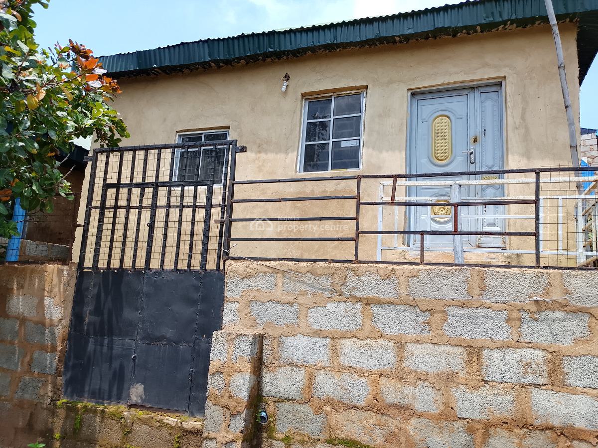 Affordable Massive House, Kobi Makaranta District, Guzape District, Abuja, Detached Bungalow for Rent