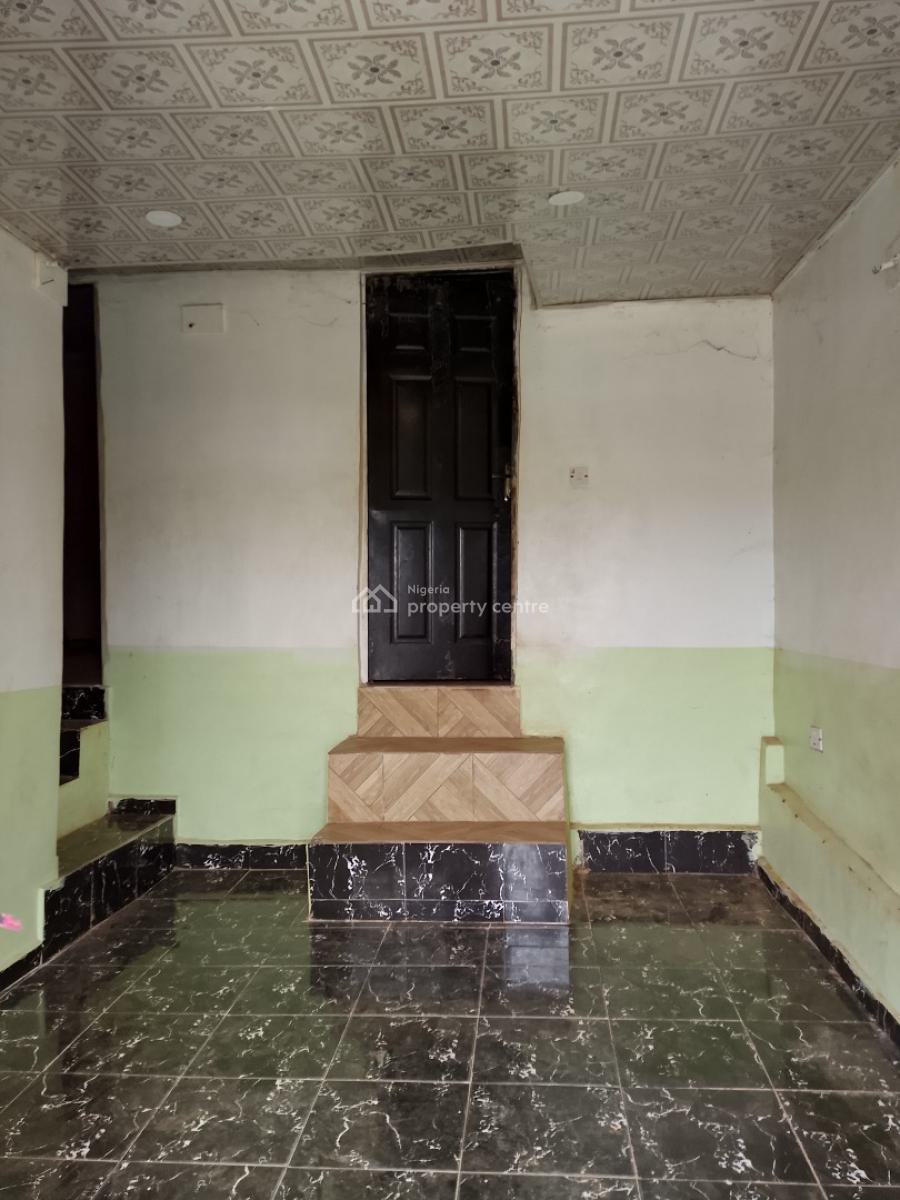 Affordable Massive House, Kobi Makaranta District, Guzape District, Abuja, Detached Bungalow for Rent