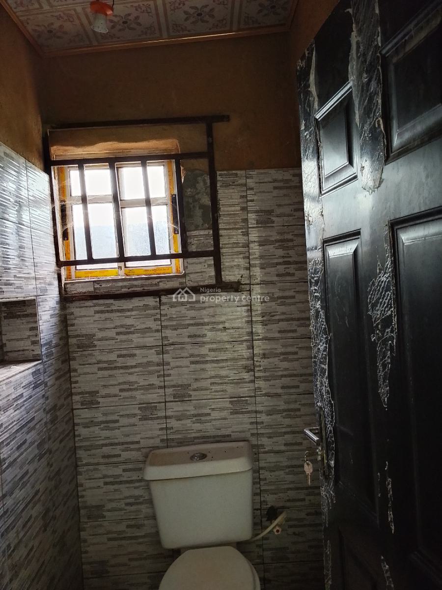 Affordable Massive House, Kobi Makaranta District, Guzape District, Abuja, Detached Bungalow for Rent