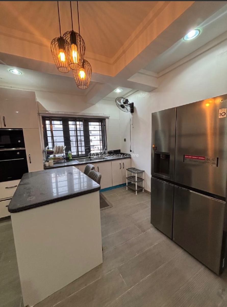 Beautiful 3 Bedroom, Lekki, Lagos, Hotel / Guest House Short Let