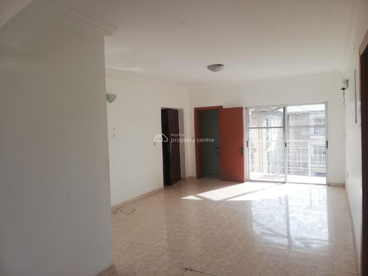 Well Renovated 4 Bedroom Terrace Duplex, Ikota Lekki Lagos, Ikota, Lekki, Lagos, Terraced Duplex for Rent
