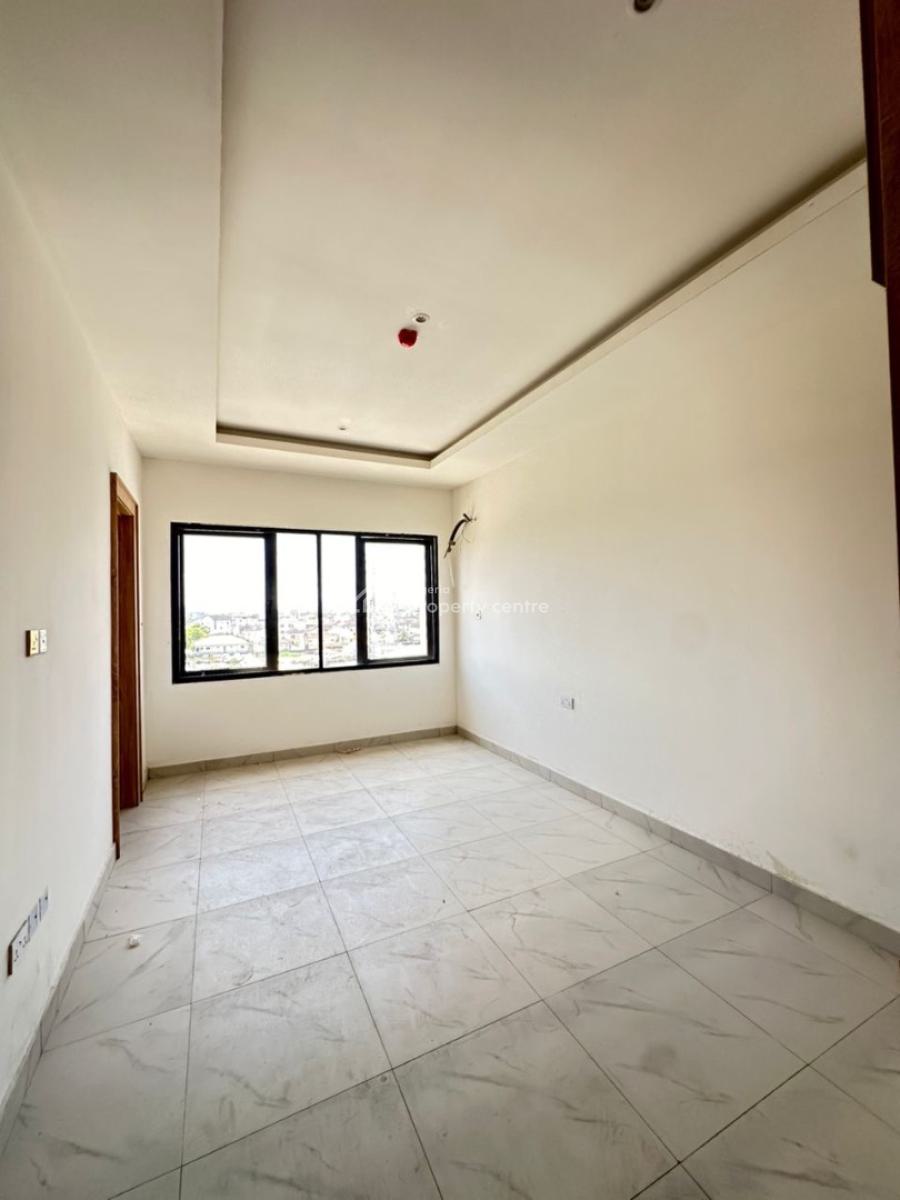 Exotic 3 Bedroom Bedroom Apartment with Swimming Pool, Lekki Phase 1, Lekki, Lagos, Flat / Apartment for Sale