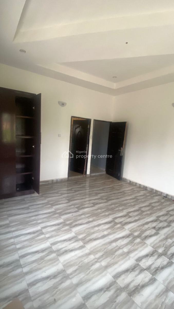 Spacious Two (2) -bedroom Apartment on The Ground Floor, Nnpc Estate (ochacho 1 Axis), Life Camp, Abuja, Flat / Apartment for Rent