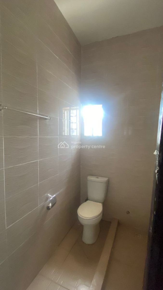 Spacious Two (2) -bedroom Apartment on The Ground Floor, Nnpc Estate (ochacho 1 Axis), Life Camp, Abuja, Flat / Apartment for Rent