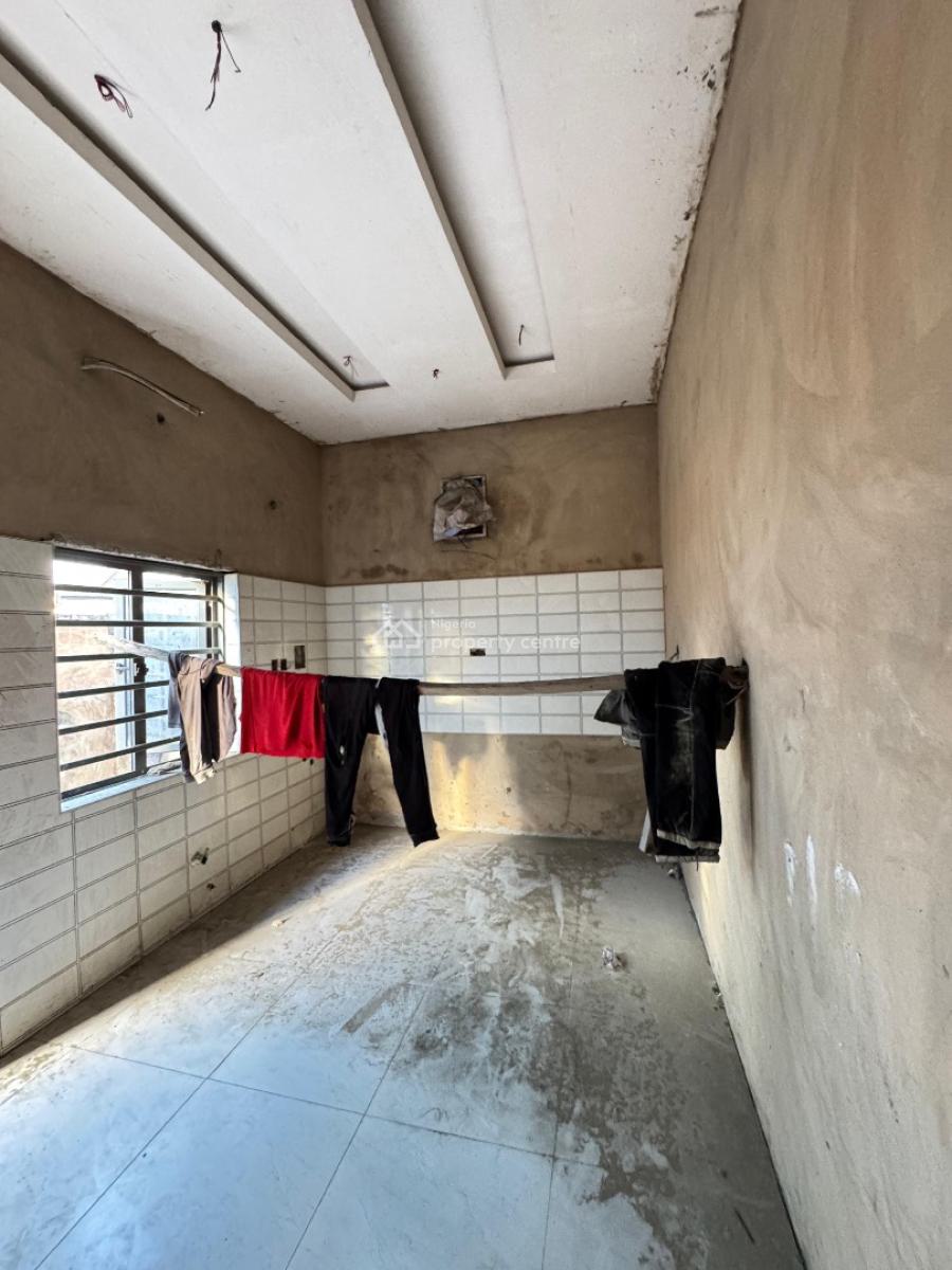 Nicely Built 4 Bedroom Terrace Duplex with a Room Bq, Surulere, Lagos, Terraced Duplex for Sale