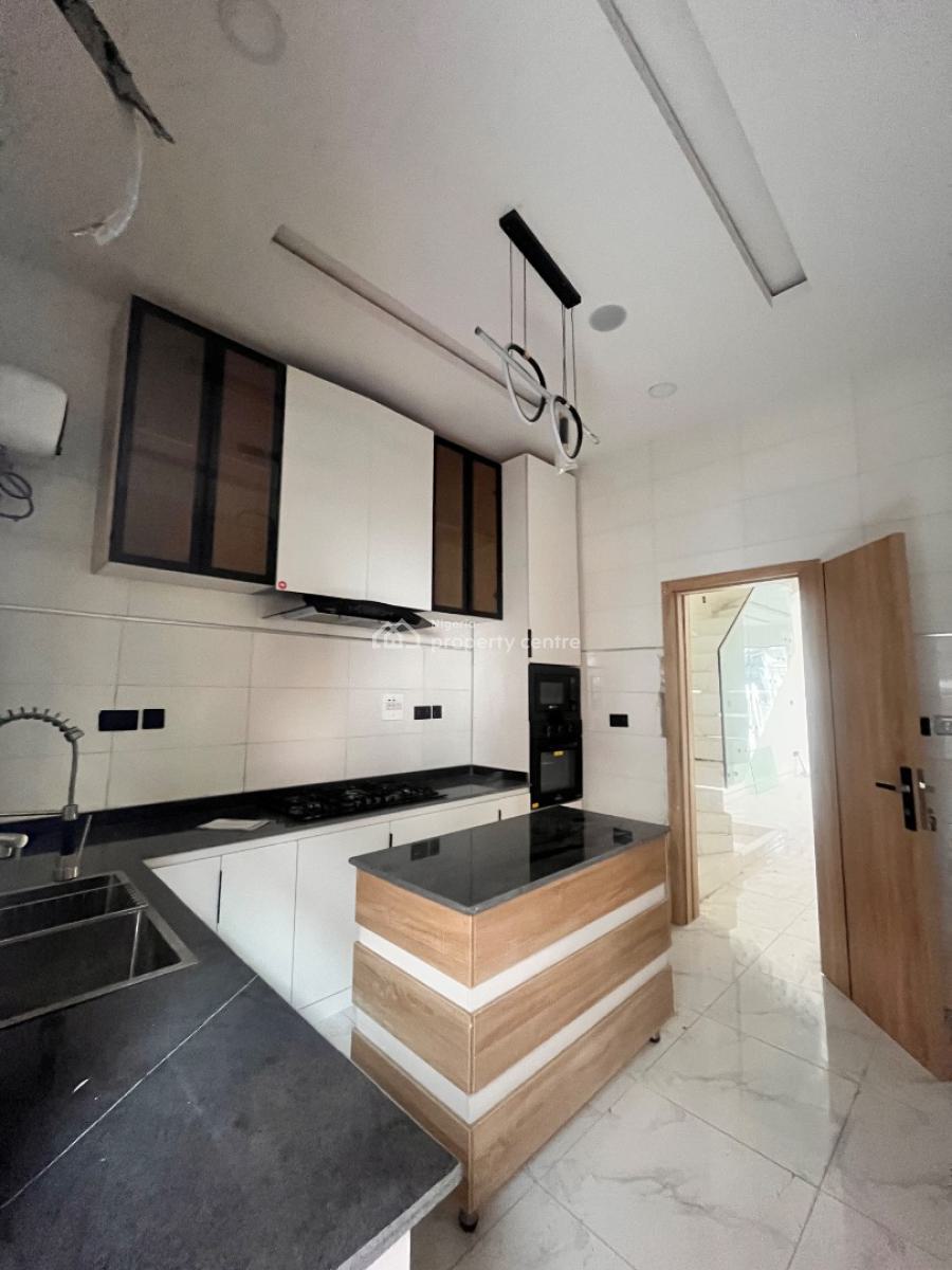 Contemporary 4-bedroom Semi-detached Duplex with Bq, Sangotedo, Ajah, Lagos, Semi-detached Duplex for Sale