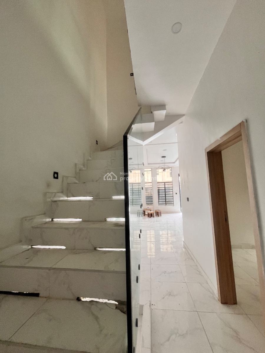 Contemporary 4-bedroom Semi-detached Duplex with Bq, Sangotedo, Ajah, Lagos, Semi-detached Duplex for Sale
