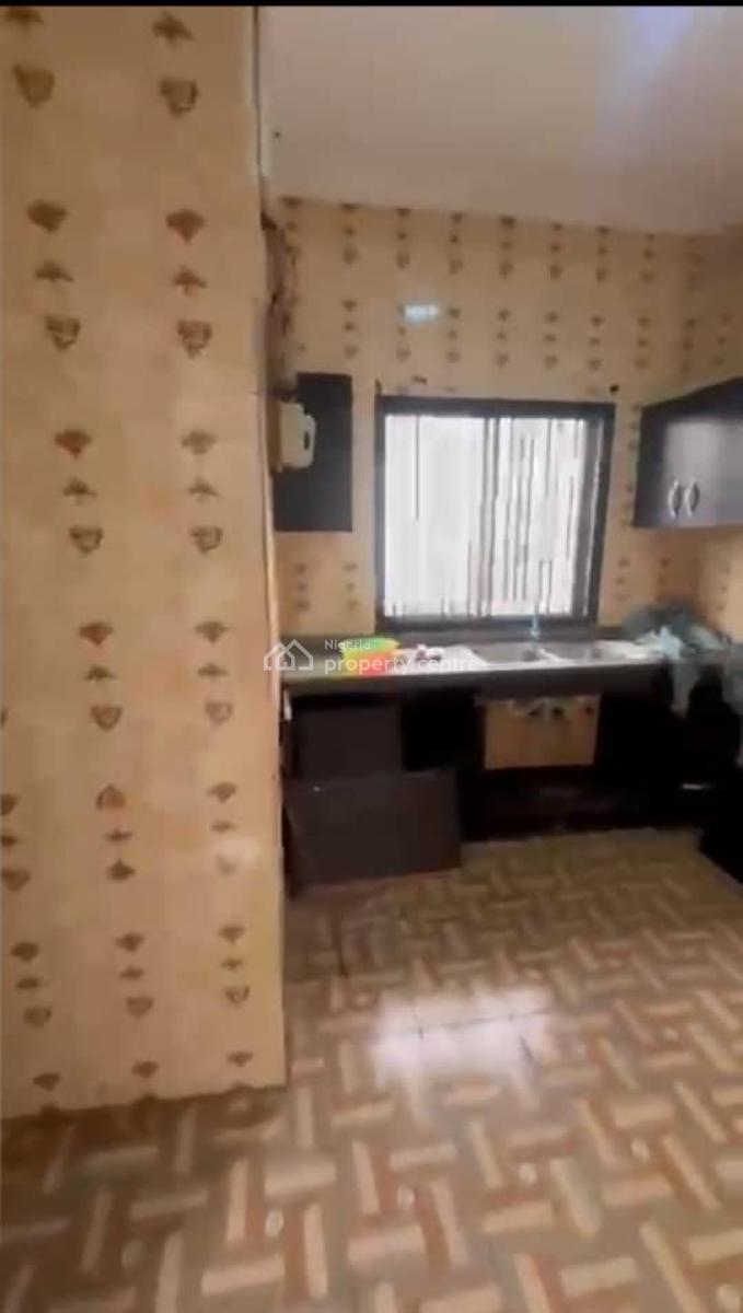 Executive 2bedroom Apartment in and Estate, Ado, Ajah, Lagos, Flat / Apartment for Rent