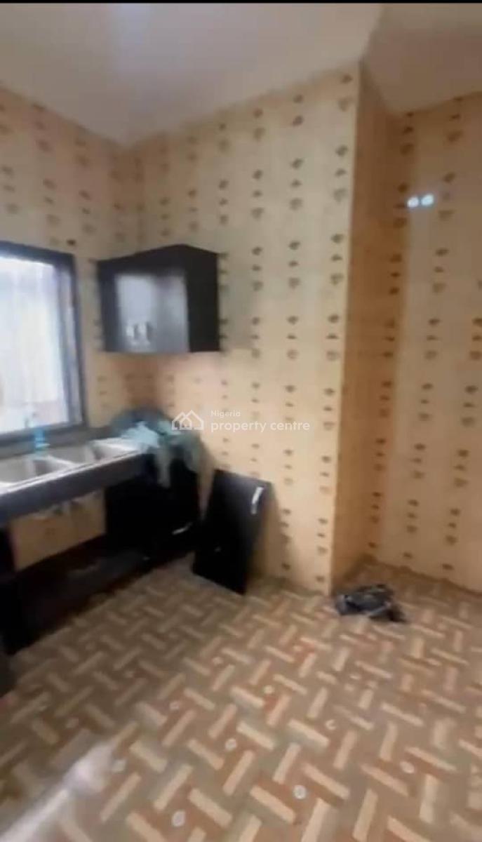 Executive 2bedroom Apartment in and Estate, Ado, Ajah, Lagos, Flat / Apartment for Rent