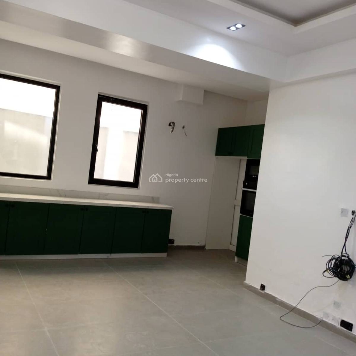 Executive Two(2) Bedroom Maisonette with 1bq in Ikoyi, Bourdilion Ikoyi, Old Ikoyi, Ikoyi, Lagos, Terraced Duplex for Rent