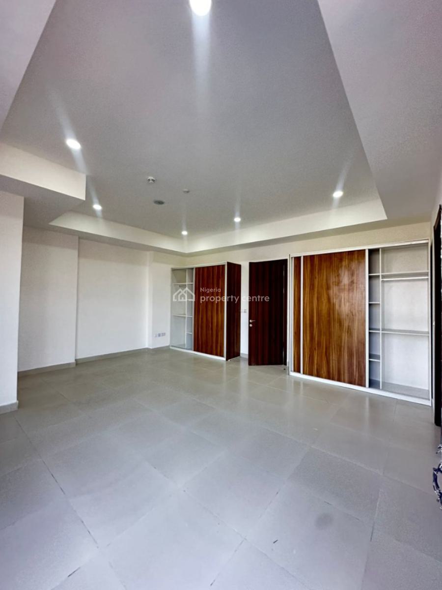 Exquisitely Built 3 Bedroom Apartment with Swimming Pool and Gym, Lekki Phase 1, Lekki, Lagos, Flat / Apartment for Sale
