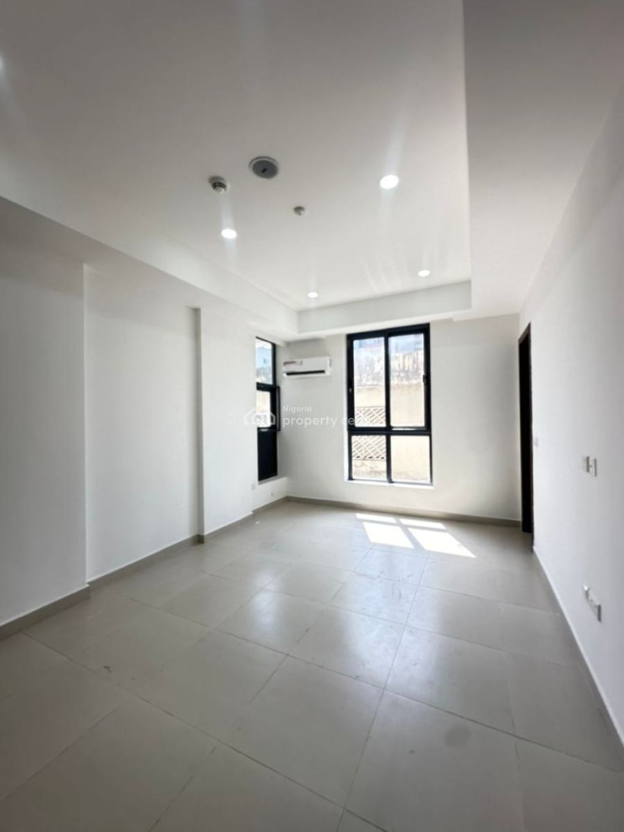 Exquisitely Built 3 Bedroom Apartment with Swimming Pool and Gym, Lekki Phase 1, Lekki, Lagos, Flat / Apartment for Sale