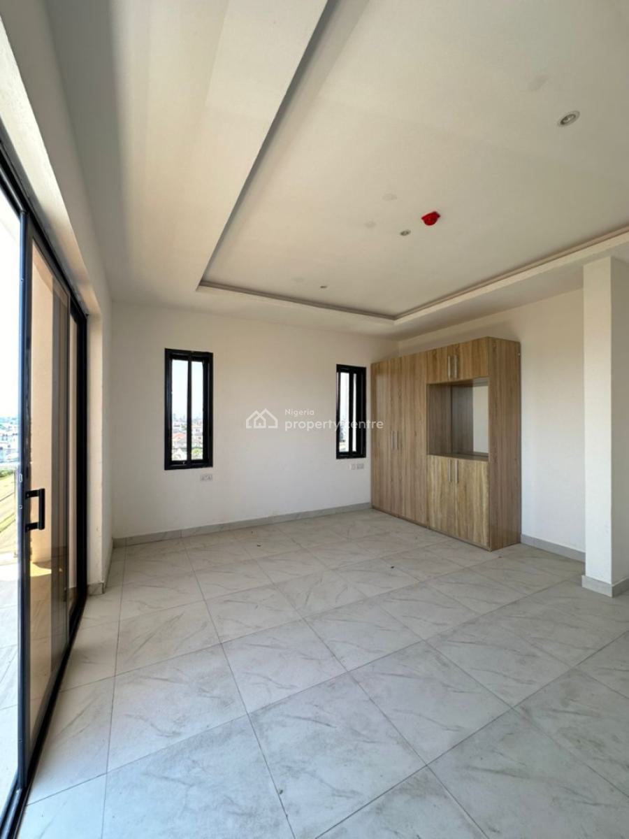 Exotic 3 Bedroom Apartment with Swimming Pool, Gym and Spacious Bq, Lekki Phase 1, Lekki, Lagos, Flat / Apartment for Sale