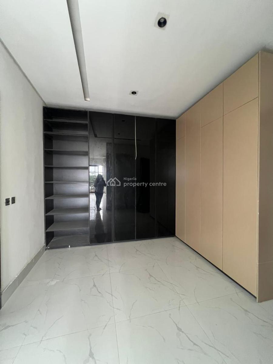Luxury 5 Bedroom Penthhouse with Bq, Elevator, Luxury 5 Bedroom Penthouse with 2 Bq and Elevator in Old Ikoyi, Old Ikoyi, Ikoyi, Lagos, Block of Flats for Sale