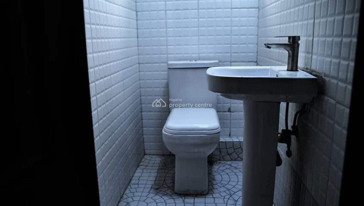200sqm Open Plan Office Space, Directly on Ogudu Road, Ogudu, Lagos, Office Space for Rent