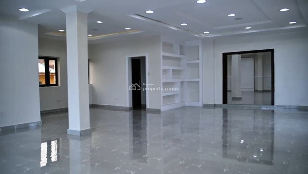 200sqm Open Plan Office Space, Directly on Ogudu Road, Ogudu, Lagos, Office Space for Rent