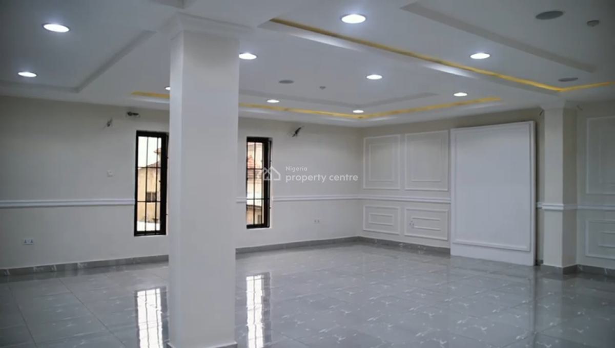 200sqm Open Plan Office Space, Directly on Ogudu Road, Ogudu, Lagos, Office Space for Rent