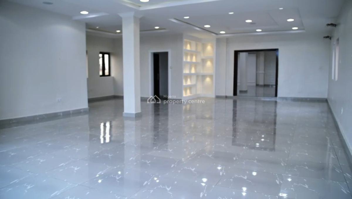 200sqm Open Plan Office Space, Directly on Ogudu Road, Ogudu, Lagos, Office Space for Rent