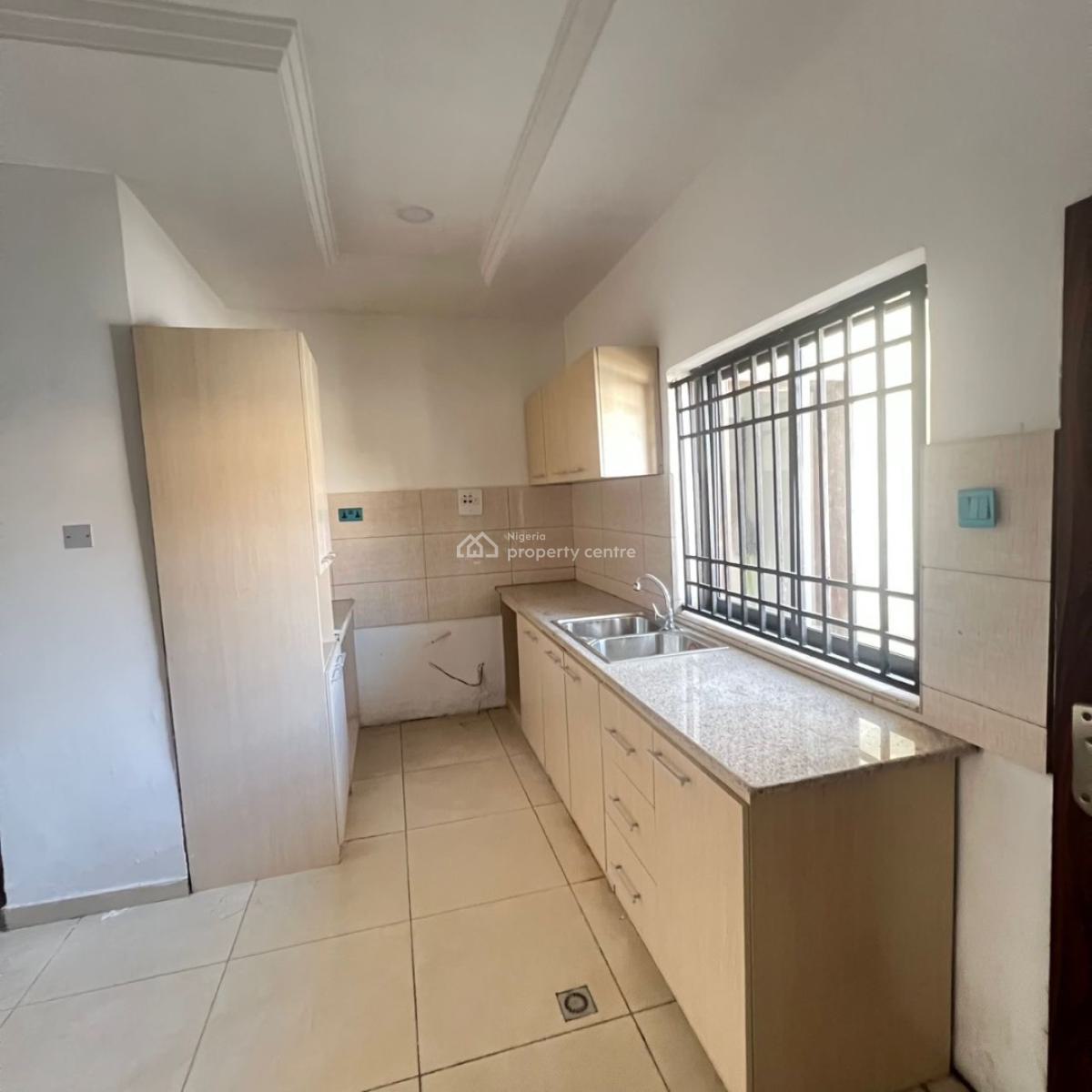 Very Spacious 3 Bedroom Apartment, Ajah, Lagos, Flat / Apartment for Rent
