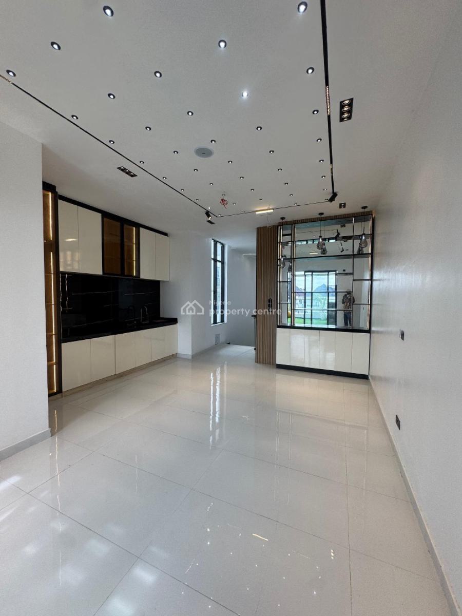 Contemporary Modern Architecture,detailed Tasteful Finish, Exclusively Home with Gym and Open Terrace in an Estate in Chevron, Lekki, Lagos, Detached Duplex for Sale